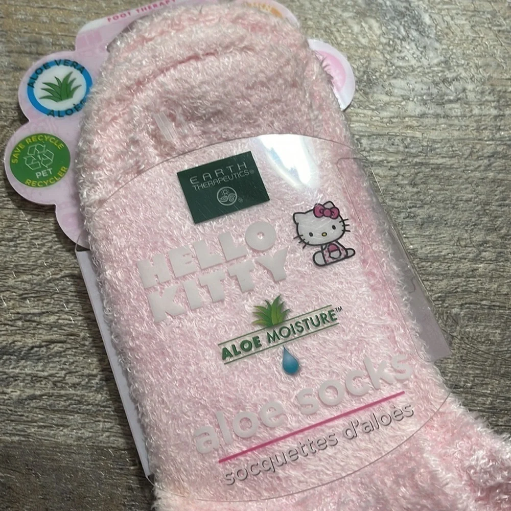 Hello Kitty socks